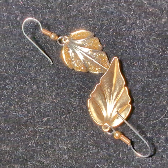 Vintage Art Nouveau Leaf Gold Tone Glitter Pendant Necklace & Matching Earrings - Picture 6 of 8